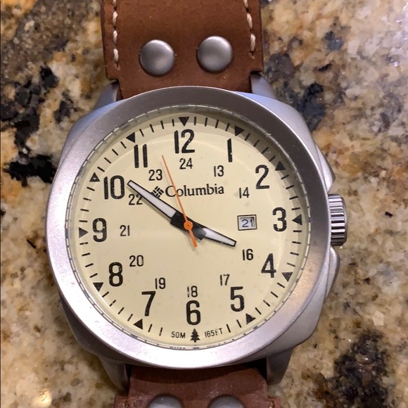 Men’s leather Columbia watch - Picture 5 of 6